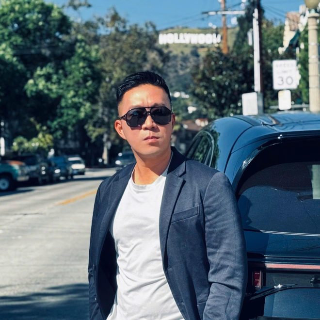 Đạo diễn Hoàng Nam