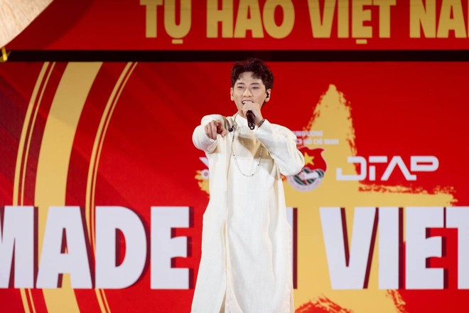 Ca sĩ Isaac cùng Sboi góp giọng trong ca khúc &quot;Rừng vàng biển bạc&quot;