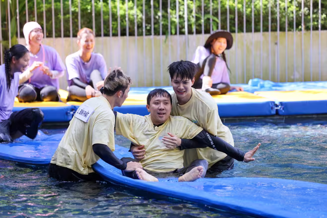 "Bò biển" Trấn Thành khiến khán giả cười bò vì sự ứng biến linh hoạt hài hước của mình "Bò biển" Trấn Thành khiến khán giả cười bò vì sự ứng biến linh hoạt hài hước của mình