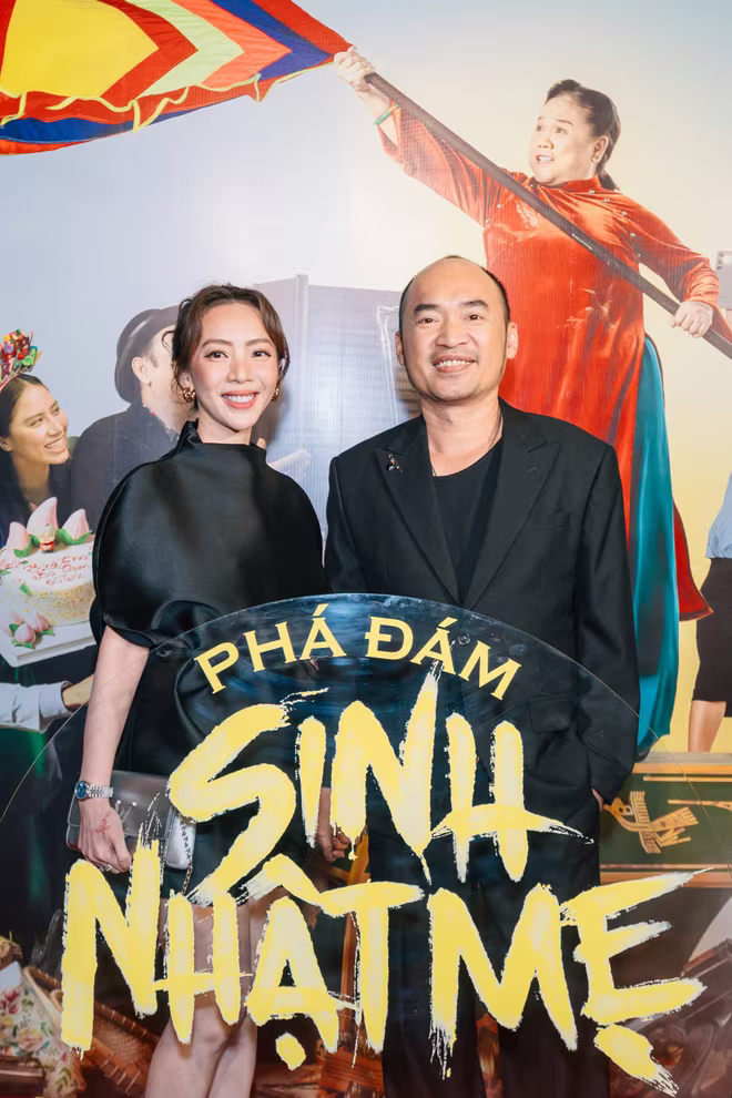 Vợ chồng Thu Trang - Tiến Luật luôn đồng hành ở mọi sự kiện Vợ chồng Thu Trang - Tiến Luật luôn đồng hành ở mọi sự kiện