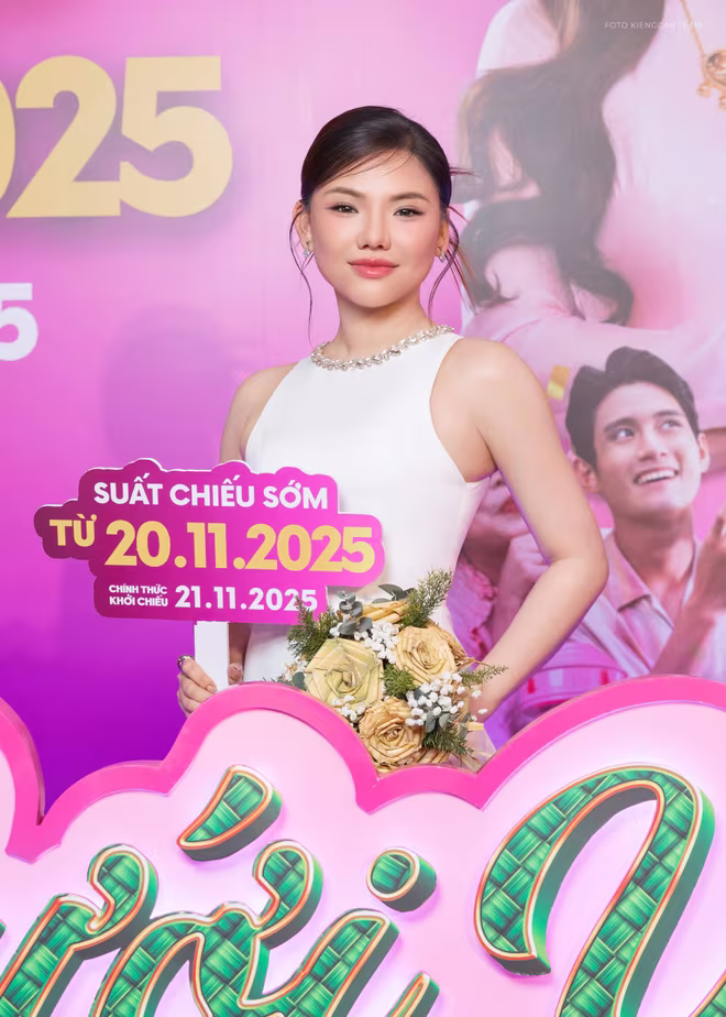 Ca sĩ Myra Trần là một trong những vị khách mời đến sớm nhất tại sự kiện