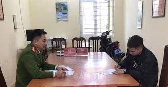 Cơ quan Công an làm việc với người vi phạm Cơ quan Công an làm việc với người vi phạm