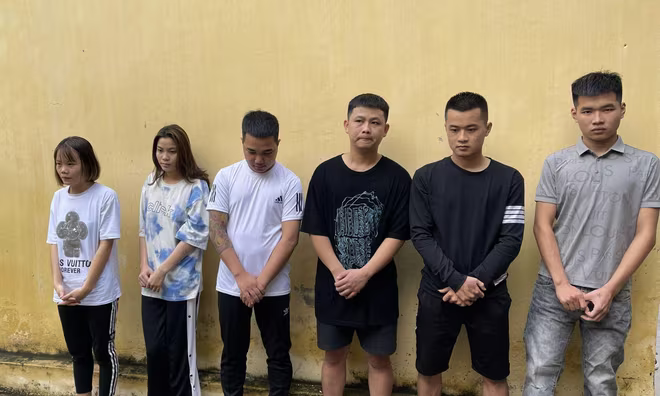 Nhóm đối tượng sử dụng ma túy trong quán karaoke Nhóm đối tượng sử dụng ma túy trong quán karaoke