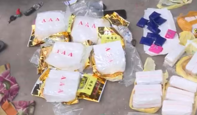 Các tang vật bị thu giữ Các tang vật bị thu giữ