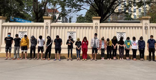 Nhóm đối tượng tụ tập sử dụng ma túy Nhóm đối tượng tụ tập sử dụng ma túy