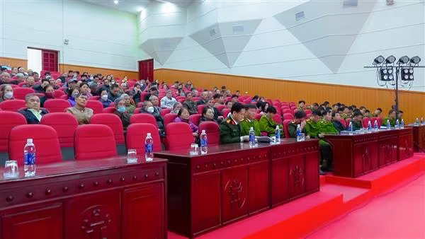 Toàn cảnh hội nghị Toàn cảnh hội nghị