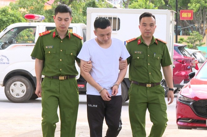 Lê Chung Tài (tức Tài “bu”), con nuôi Tuấn “thần đèn” bị bắt giữ