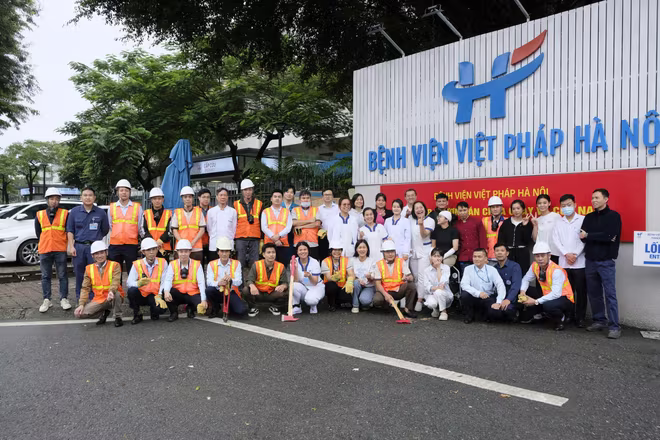 Các lực lượng tham gia diễn tập chụp ảnh lưu niệm Các lực lượng tham gia diễn tập chụp ảnh lưu niệm