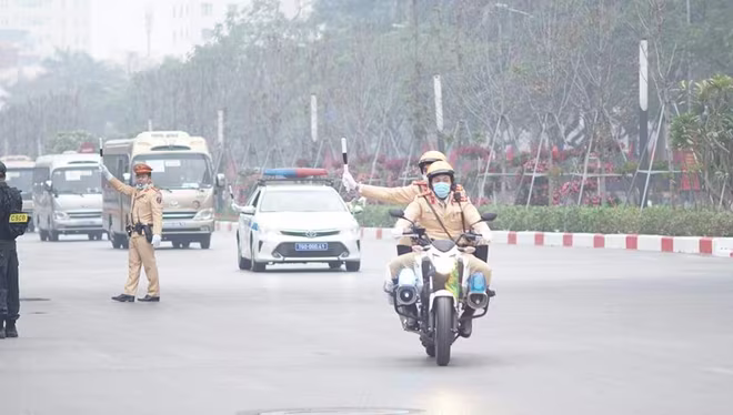 Phòng CSGT huy động 100% quân số, phương tiện tham gia bảo vệ, đón, dẫn. Đây là niềm vinh dự to lớn không chỉ của CSGT Thủ đô mà còn là của cả CATP Hà Nội với quyết tâm thực hiện thắng lợi, tuyệt đối an toàn sự kiện trọng đại của đất nước