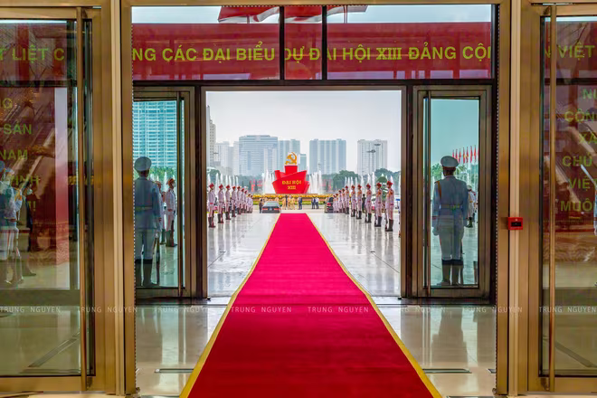 Trong suốt những ngày diễn ra Đại hội Đảng, lực lượng CSGT đã phối hợp với các đơn vị đảm bảo tuyệt đối an toàn phục vụ các đại biểu tham dự Đại hội Trong suốt những ngày diễn ra Đại hội Đảng, lực lượng CSGT đã phối hợp với các đơn vị đảm bảo tuyệt đối an toàn phục vụ các đại biểu tham dự Đại hội