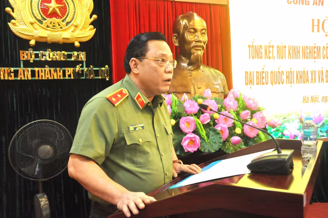 Trung tướng Nguyễn Hải Trung, Ủy viên Ban Thường vụ Thành ủy, Giám đốc CATP Hà Nội trân trọng cảm ơn sự quan tâm, chỉ đạo của Lãnh đạo Bộ Công an, Thành ủy, UBND, HĐND đối với CATP Trung tướng Nguyễn Hải Trung, Ủy viên Ban Thường vụ Thành ủy, Giám đốc CATP Hà Nội trân trọng cảm ơn sự quan tâm, chỉ đạo của Lãnh đạo Bộ Công an, Thành ủy, UBND, HĐND đối với CATP