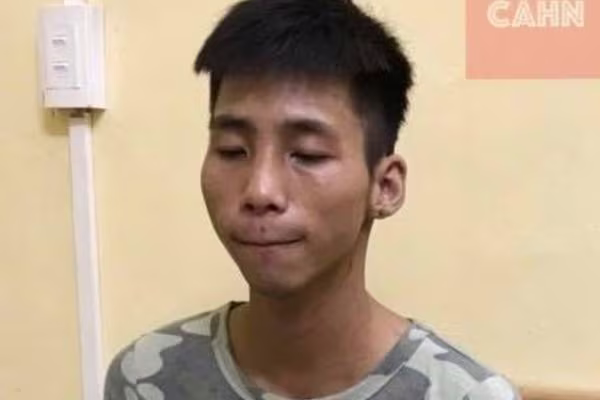 Đối tượng Nguyễn Tiến Hưng giết người do mâu thuẫn tại huyện Thanh Oai cũng bị lực lượng CSHS nhanh chóng bắt giữ Đối tượng Nguyễn Tiến Hưng giết người do mâu thuẫn tại huyện Thanh Oai cũng bị lực lượng CSHS nhanh chóng bắt giữ