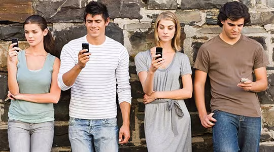 Cách nhắn tin hé lộ gì về mối quan hệ của bạn ảnh 1 Cách nhắn tin hé lộ gì về mối quan hệ của bạn ảnh 1