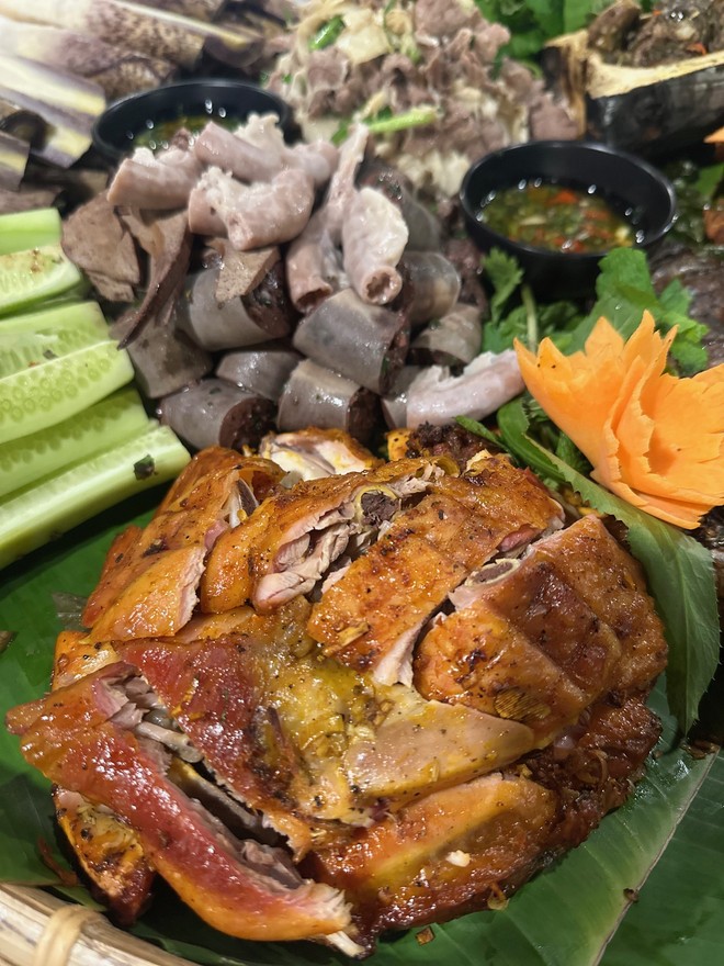 Các món nướng chấm với chẩm chéo