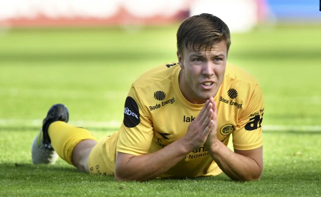 4. Fredrik André Bjørkan (Bodo/Glimt). Hậu vệ trái của đội bóng Na Uy thi đấu nổi bật trong suốt chiến dịch. Anh hỗ trợ tốt cả phòng ngự lẫn tấn công, góp công lớn giúp Bodo/Glimt lọt vào bán kết.