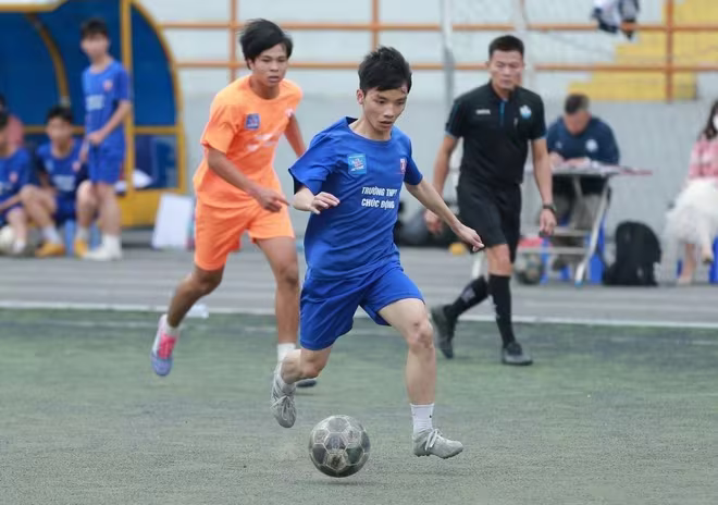 Cầu thủ Đức Tuấn - Vua phá lưới của giải với 8 bàn thắng