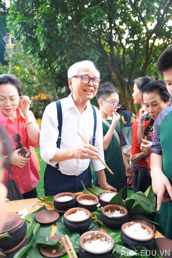 Nhà giáo,Tiến sĩ Nguyễn Văn Hòa -Chủ tịch Hội đồng trường liên cấp Nguyễn Bỉnh Khiêm tham gia các hoạt động trải nghiệm gắn kết gia đình học sinh nhà trường Nhà giáo,Tiến sĩ Nguyễn Văn Hòa -Chủ tịch Hội đồng trường liên cấp Nguyễn Bỉnh Khiêm tham gia các hoạt động trải nghiệm gắn kết gia đình học sinh nhà trường