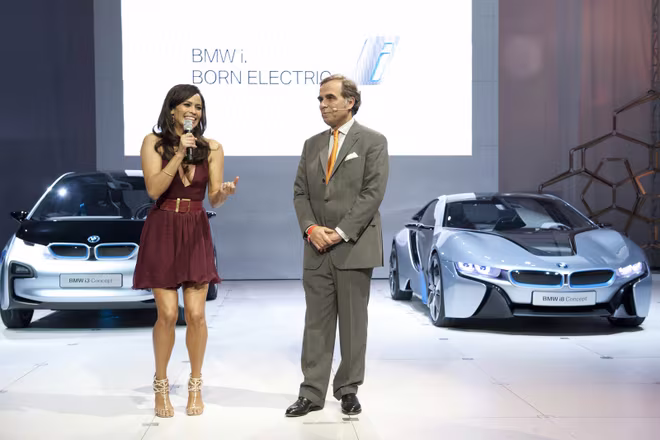 Cặp đôi BMW i3 và i8 trình diễn ấn tượng cùng người đẹp Mission Impossible 4 ảnh 13 Cặp đôi BMW i3 và i8 trình diễn ấn tượng cùng người đẹp Mission Impossible 4 ảnh 13