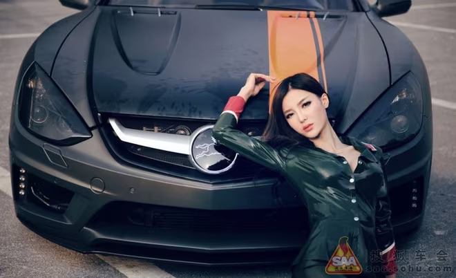 Mỹ nữ châu Á "lả lướt" bên siêu xe Carlsson C25 ảnh 9 Mỹ nữ châu Á "lả lướt" bên siêu xe Carlsson C25 ảnh 9