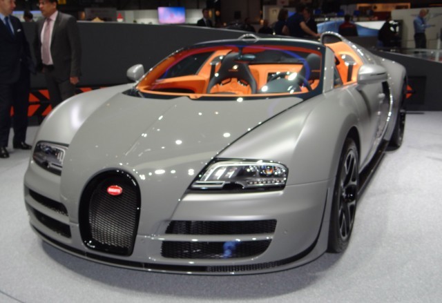 Bugatti tung "hàng khủng" mới ảnh 10 Bugatti tung "hàng khủng" mới ảnh 10