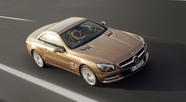 Mercedes-Benz SL550 sẽ có giá từ 106.375 USD  ảnh 6