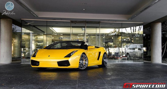 Ra mắt "chú nhện vàng" Lamborghini Gallardo Spyder ảnh 4 Ra mắt "chú nhện vàng" Lamborghini Gallardo Spyder ảnh 4