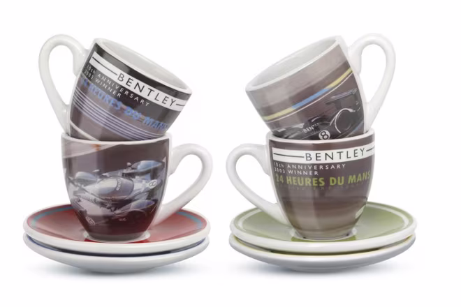 Benley ra mắt bộ quà tặng kỉ niệm chiến thắng Le Mans ảnh 1