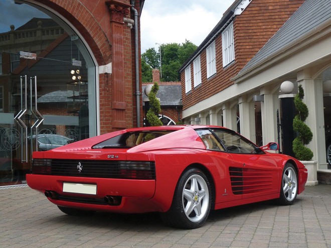Cơ hội sở hữu siêu xe Ferrari của danh ca Elton John ảnh 2 Cơ hội sở hữu siêu xe Ferrari của danh ca Elton John ảnh 2