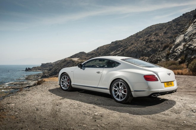 Phiên bản mới của Bentley Continental GT sắp lộ diện ảnh 2 Phiên bản mới của Bentley Continental GT sắp lộ diện ảnh 2