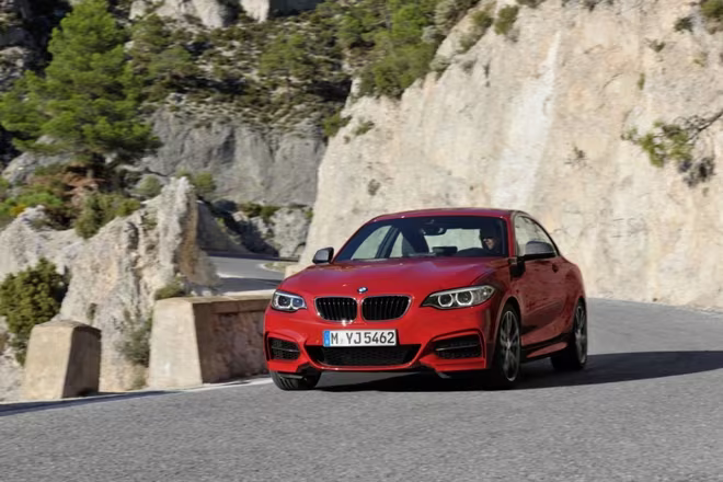 BMW M235i lộ ảnh ngay trước khi được giới thiệu ảnh 2 BMW M235i lộ ảnh ngay trước khi được giới thiệu ảnh 2
