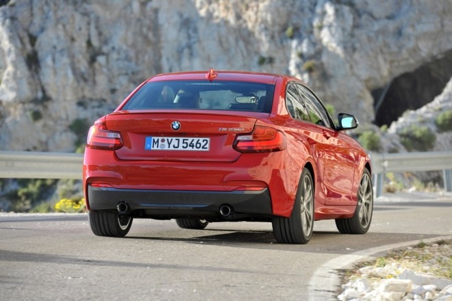 BMW M235i lộ ảnh ngay trước khi được giới thiệu ảnh 3 BMW M235i lộ ảnh ngay trước khi được giới thiệu ảnh 3