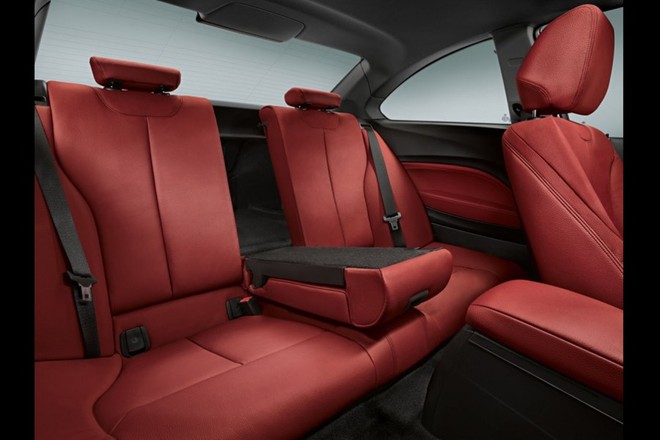 BMW M235i lộ ảnh ngay trước khi được giới thiệu ảnh 6 BMW M235i lộ ảnh ngay trước khi được giới thiệu ảnh 6