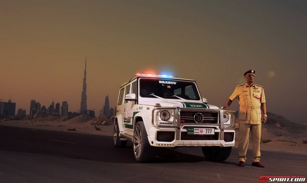 Chiêm ngưỡng xe độ đặc biệt của cảnh sát Dubai ảnh 1 Chiêm ngưỡng xe độ đặc biệt của cảnh sát Dubai ảnh 1