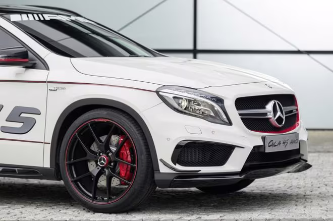 Mercedes GLA 45 AMG concept: Trẻ trung và năng động ảnh 5 Mercedes GLA 45 AMG concept: Trẻ trung và năng động ảnh 5