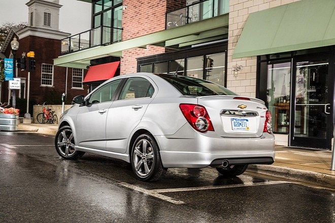 Chevrolet chính thức giới thiệu Sonic RS 2014 ảnh 2 Chevrolet chính thức giới thiệu Sonic RS 2014 ảnh 2