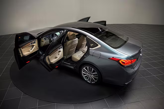 Hyundai Genesis 2015: Mạnh mẽ và hiện đại  ảnh 9 Hyundai Genesis 2015: Mạnh mẽ và hiện đại  ảnh 9