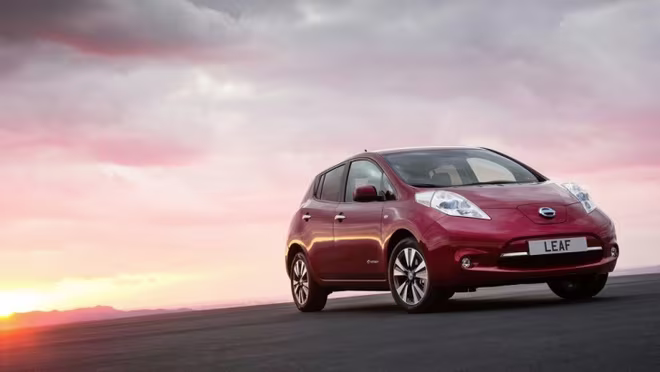 Nissan Leaf 2015 được bổ sung thêm nhiều tính năng mới ảnh 1 Nissan Leaf 2015 được bổ sung thêm nhiều tính năng mới ảnh 1