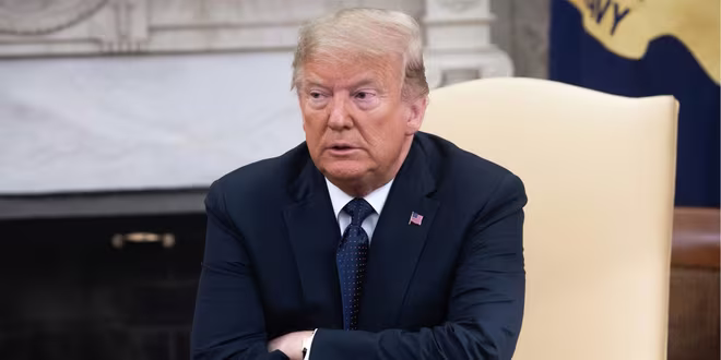 Ông Donald Trump cam đoan đã hết Covid-19 Ông Donald Trump cam đoan đã hết Covid-19