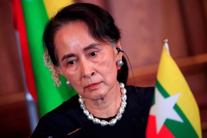 Bà Aung San Suu Kyi hiện vẫn đang bị quân đội Myanmar tạm giam