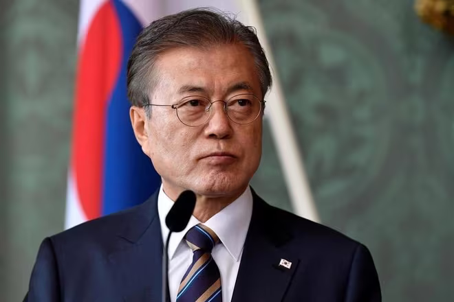 Ông Moon Jae-in cải tổ nội các sau nhiều bê bối và không đạt được tín nhiệm Ông Moon Jae-in cải tổ nội các sau nhiều bê bối và không đạt được tín nhiệm