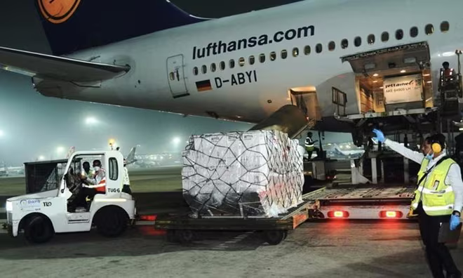 Mỹ hỗ trợ Ấn Độ vượt qua thời kì khó khăn của dịch Covid-19 Mỹ hỗ trợ Ấn Độ vượt qua thời kì khó khăn của dịch Covid-19