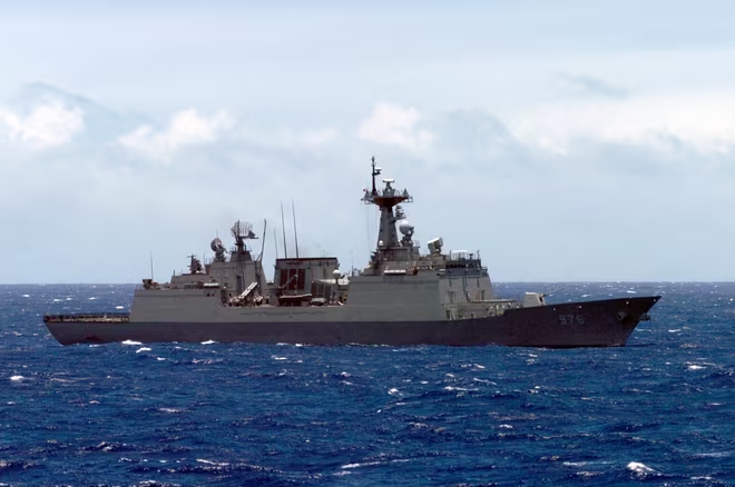 Tàu Munmu The Great đang làm nhiệm vụ chống cướp biển ngoài khơi châu Phi