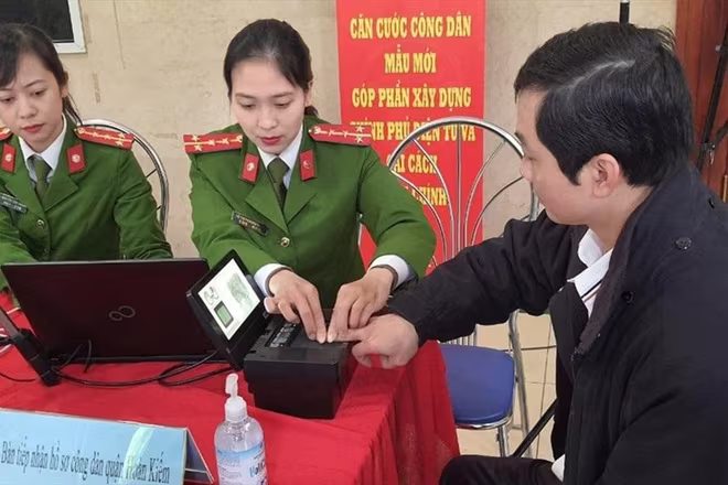 Giảm lệ phí làm căn cước công dân gắn chip chỉ được áp dụng đến hết ngày 30/6 Giảm lệ phí làm căn cước công dân gắn chip chỉ được áp dụng đến hết ngày 30/6