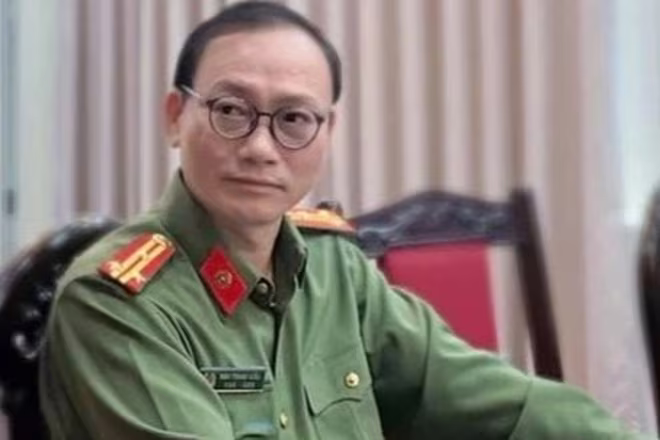 Tiến sĩ, Thượng tá Đào Trung Hiếu. Tiến sĩ, Thượng tá Đào Trung Hiếu.