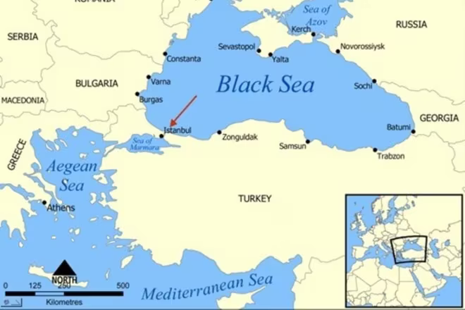 “Một khi kênh đào Istanbul được xây dựng, Công ước Montreux sẽ không còn tồn tại, và có thể dẫn đến căng thẳng rất nghiêm trọng dọc theo biên giới phía Nam của Nga”, các nhà phân tích bình luận. “Một khi kênh đào Istanbul được xây dựng, Công ước Montreux sẽ không còn tồn tại, và có thể dẫn đến căng thẳng rất nghiêm trọng dọc theo biên giới phía Nam của Nga”, các nhà phân tích bình luận.