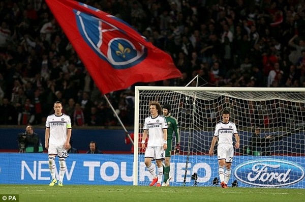 Hàng thủ tệ hại, Chelsea tự chuốc chén đắng ở Paris ảnh 1 Hàng thủ tệ hại, Chelsea tự chuốc chén đắng ở Paris ảnh 1