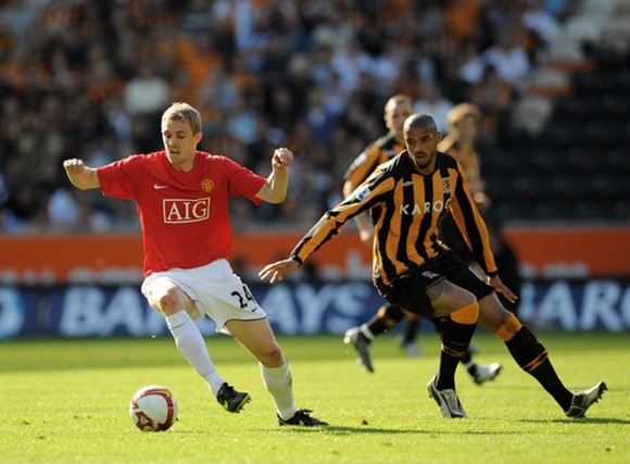 Cựu tiền đạo Premier League sang Việt Nam xin việc ảnh 1 Cựu tiền đạo Premier League sang Việt Nam xin việc ảnh 1