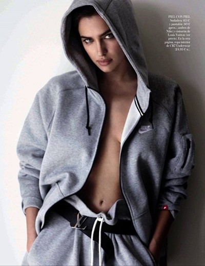 Lộ toàn bộ ảnh nóng của Ronaldo và Irina Shayk trên Vogue ảnh 3 Lộ toàn bộ ảnh nóng của Ronaldo và Irina Shayk trên Vogue ảnh 3