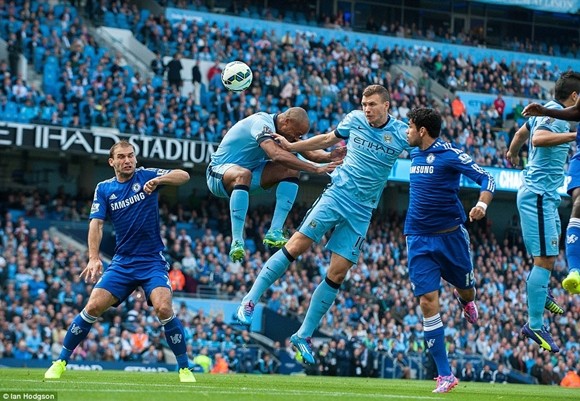 Lampard giúp Man City cầm hòa Chelsea ảnh 1 Lampard giúp Man City cầm hòa Chelsea ảnh 1