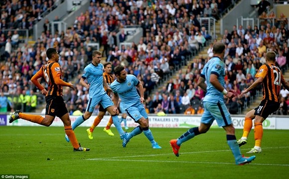 Lampard ghi bàn "như điên" ở Man City ảnh 1 Lampard ghi bàn "như điên" ở Man City ảnh 1